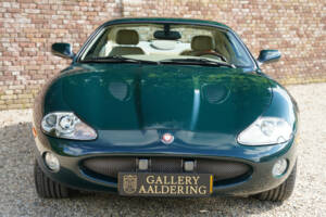 Image 5/50 of Jaguar XKR (2001)