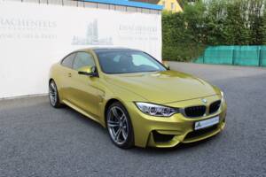 Image 7/98 of BMW M4 (2014)