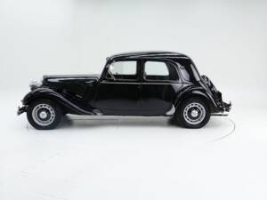 Immagine 5/15 di Citroën Traction Avant 11 BL (1947)