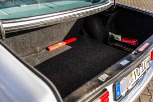 Image 151/175 of Mercedes-Benz 420 SE (1986)