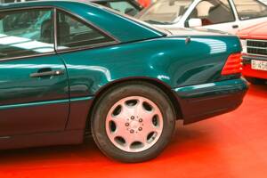 Image 11/50 of Mercedes-Benz SL 320 (1995)