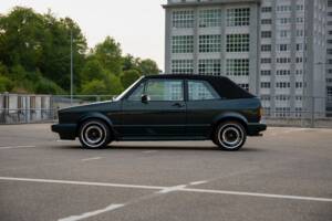 Bild 13/40 von Volkswagen Golf Mk I Convertible 1.8 (1991)
