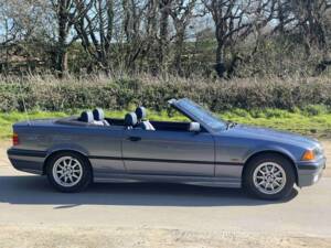 Imagen 4/12 de BMW 323i (1999)