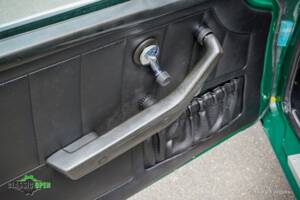 Image 7/34 of Volvo 1800 ES (1972)
