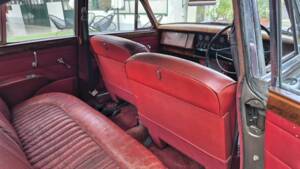 Bild 50/76 von Jaguar Mk II 2.4 (1963)