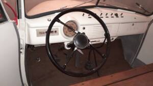 Lenkrad und Armaturenbrett