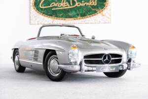 Image 14/36 of Mercedes-Benz 300 SL Roadster (1961)