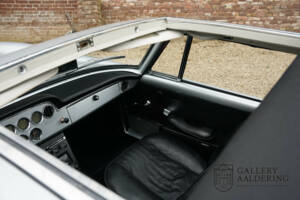 Immagine 17/50 di Ferrari 250 GT 2+2 (1964)