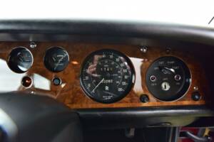 Bild 28/50 von Bentley T 1 (1970)