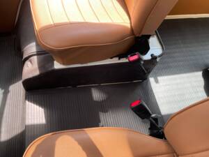 Image 43/73 of Volkswagen T2b Kombi (1978)