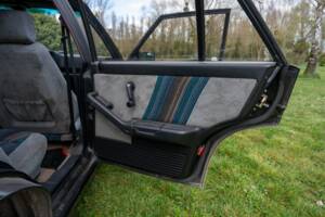 Bild 71/105 von Lancia Delta HF Integrale 16V (1990)