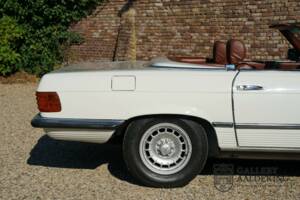 Image 47/50 of Mercedes-Benz 380 SL (1982)