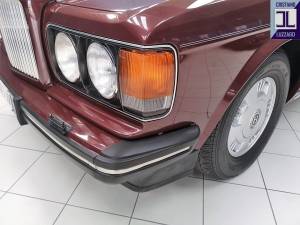 Image 6/50 of Bentley Brooklands (1992)