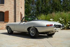 Bild 8/50 von Jaguar E-Type (1968)