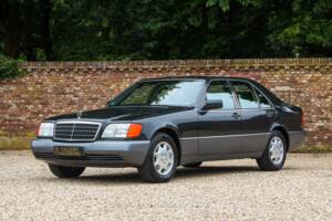 Bild 16/50 von Mercedes-Benz 400 SE (1991)