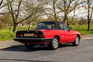 Afbeelding 22/50 van Alfa Romeo 2.0 Spider (1989)