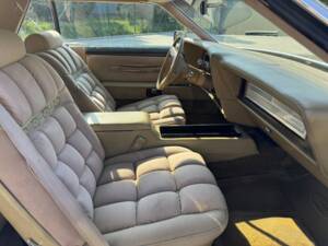 Image 9/31 of Lincoln Continental Diamond Jubilee Gold Edition (1978)