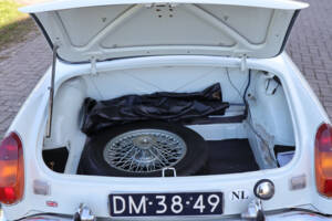 Imagen 40/50 de MG MGB (1972)