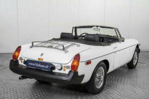 Bild 27/50 von MG MGB (1977)