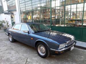 Image 4/29 of Jaguar Sovereign 3.6 (1988)