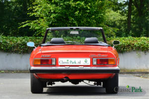 Bild 16/50 von Alfa Romeo 2000 Spider Veloce (1981)