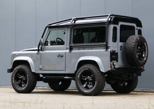 Image 32/56 of Land Rover 90 (1990)