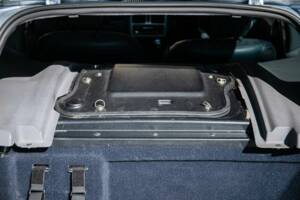 Image 21/40 of Renault Clio II V6 (2002)