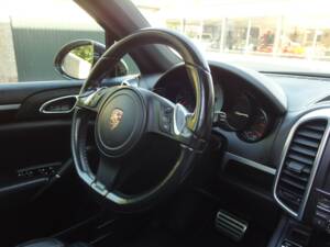 Image 57/96 of Porsche Cayenne S Diesel (2013)