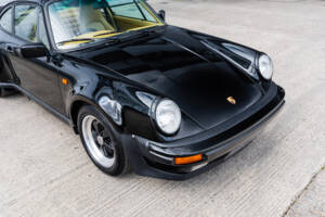 Image 20/67 de Porsche 911 Turbo 3.3 (1986)