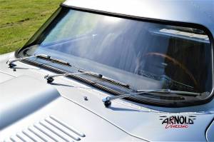 Image 17/31 de Jaguar E-Type (1968)