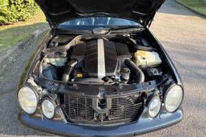 Image 12/24 of Mercedes-Benz CLK 430 (2000)
