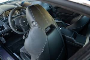 Image 60/83 de Aston Martin V12 Vantage (2009)