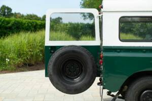 Obraz 29/50 pojazdu Land Rover 88 Lightweight (1977)
