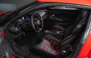 Image 19/30 of Ferrari 296 GTB (2022)