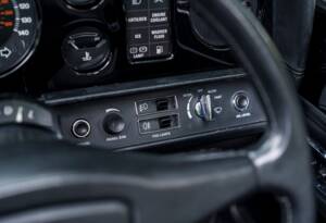 Image 19/28 of Bentley Continental (1988)
