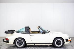 Image 5/50 of Porsche 911 SC 3.0 (1982)