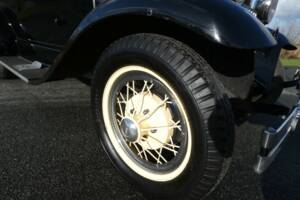 Immagine 15/43 di Ford Model A Tudor Sedan (1931)