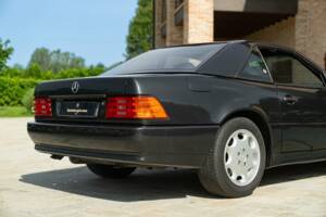 Image 12/50 de Mercedes-Benz 300 SL (1990)