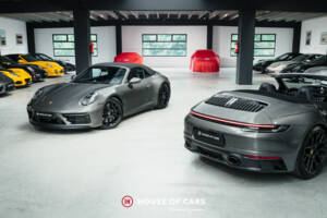 Image 1/25 of Porsche 911 Carrera 4 GTS (2023)