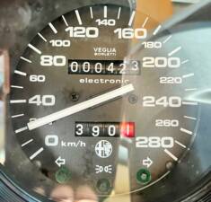 Image 19/22 of Alfa Romeo SZ (1989)
