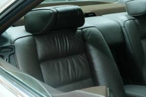 Image 37/50 of Mercedes-Benz 420 SEC (1989)