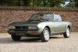 Image 1/50 of Peugeot 504 Convertible (1981)