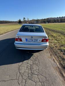 Bild 6/75 von BMW 540i (2001)
