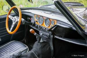 Image 13/60 of Triumph Spitfire Mk III (1970)