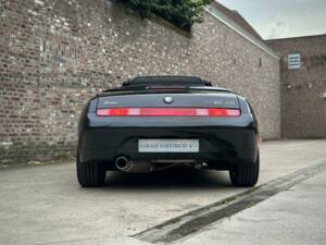 Image 16/59 of Alfa Romeo Spider 2.0 JTS (2003)