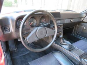 Bild 11/18 von Porsche 924 S (1986)