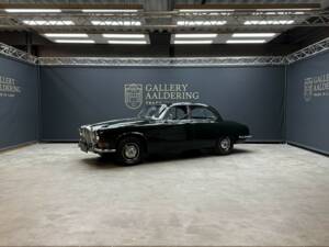 Bild 16/50 von Daimler Sovereign 420 (1968)