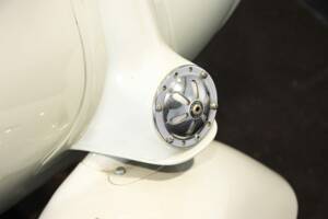 Afbeelding 42/50 van Piaggio Vespa 150 "Struzzo" VL (1956)