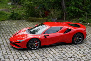 Bild 1/18 von Ferrari SF90 Stradale (2020)