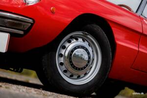 Image 20/44 of Alfa Romeo 1750 Spider Veloce (1969)